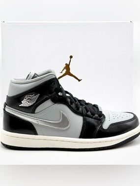 Nike Women's Air Jordan 1 Mid SE Shoes SZ 8.5 Black Chrome Silver Gray